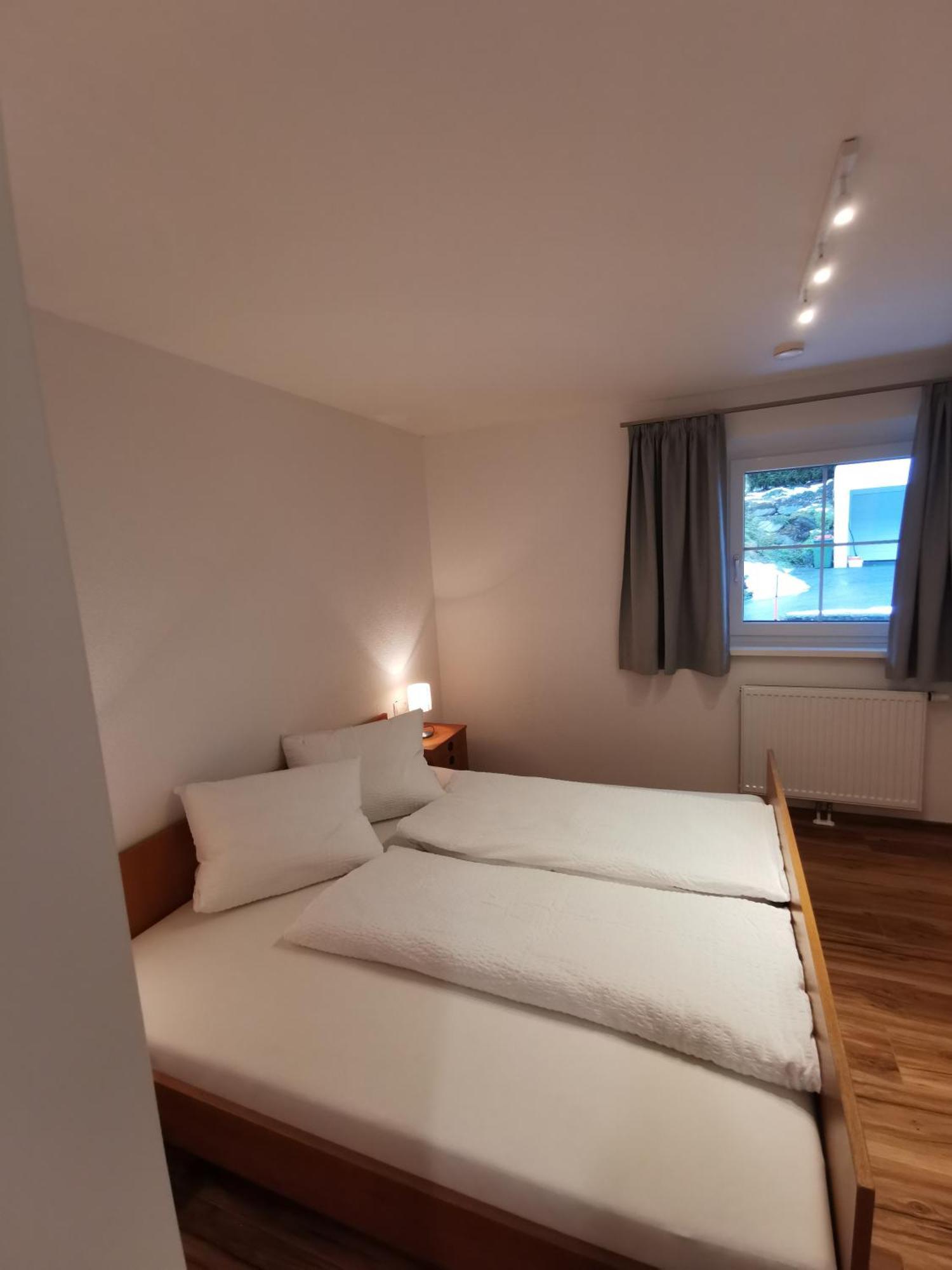 Apartments Haus Schoen - Preise Inclusive Pitztal Sommer Card Jerzens Oda fotoğraf