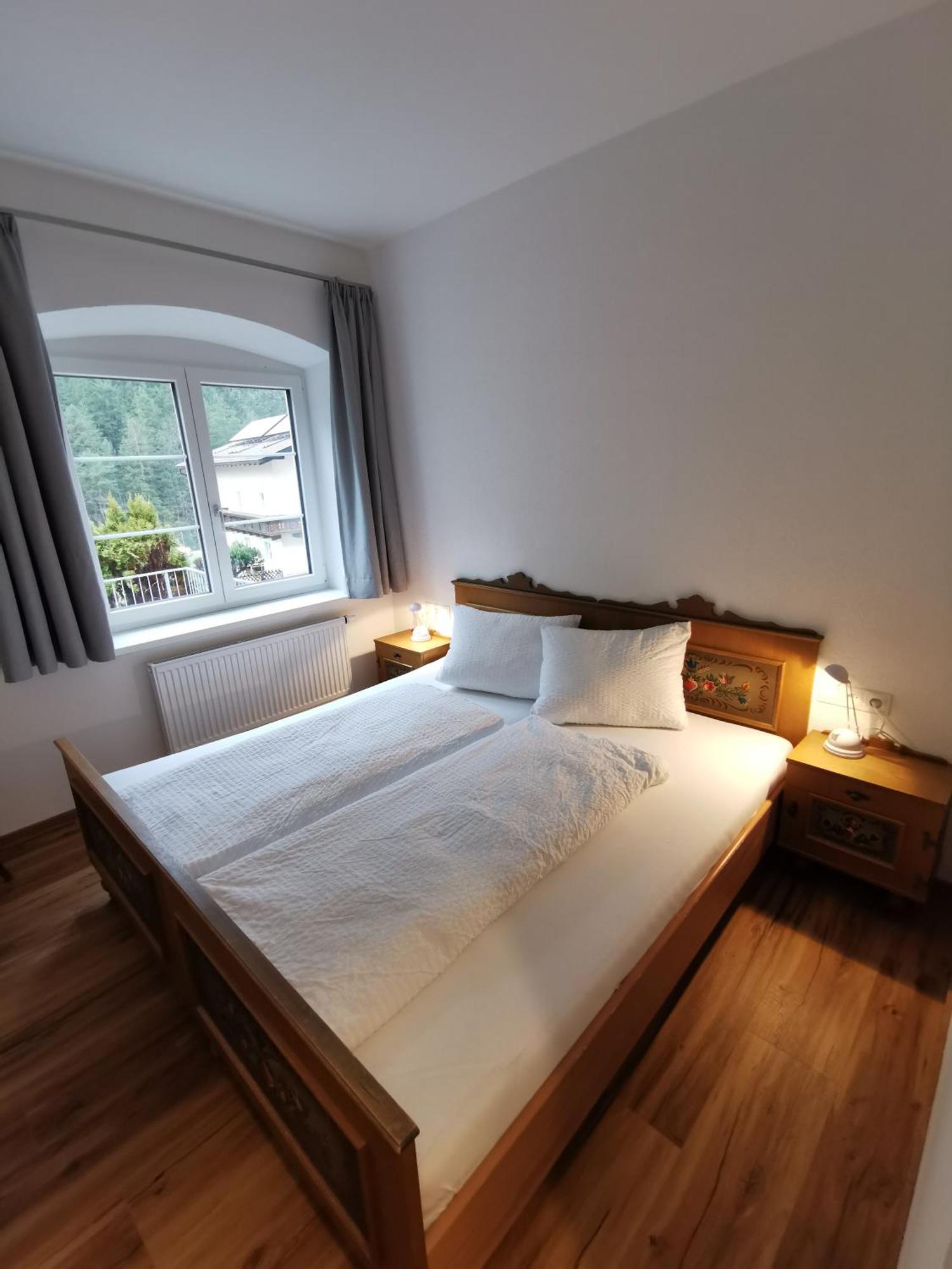 Apartments Haus Schoen - Preise Inclusive Pitztal Sommer Card Jerzens Oda fotoğraf